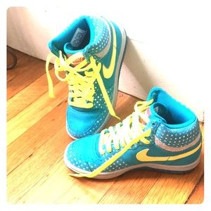 Nike Women’s Court Force High